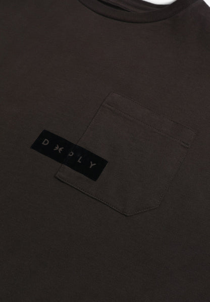 T-shirt avec poche et logo